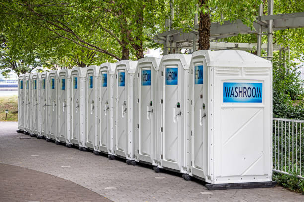 Best Construction site porta potty rental  in Opa Locka, FL